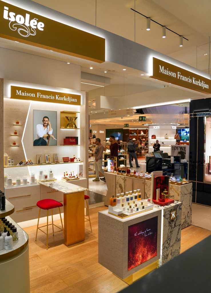 Corner MFK ECI Serrano