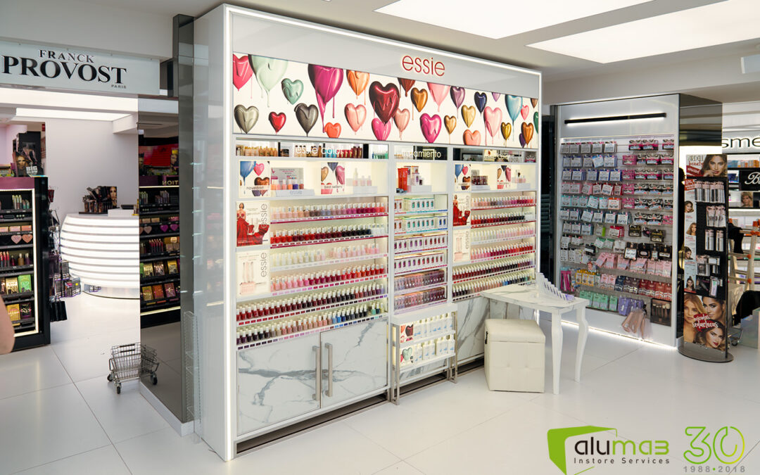 Essie backwall at Primor – Puerta del sol (Madrid)