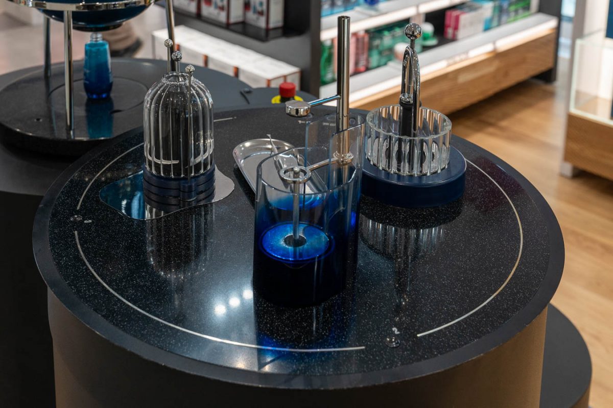 Innovación y sostenibilidad en una experiencia de compra retail: así se hizo el stand de la Blue Fountain de Biotherm para El Corte Inglés de Goya